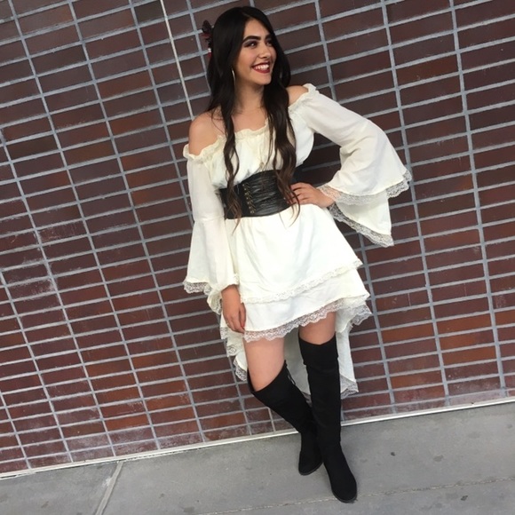 helenaa_